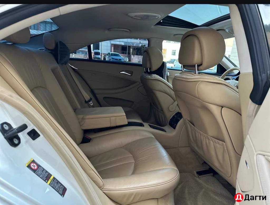 Mercedes-Benz CLS, 2005 года