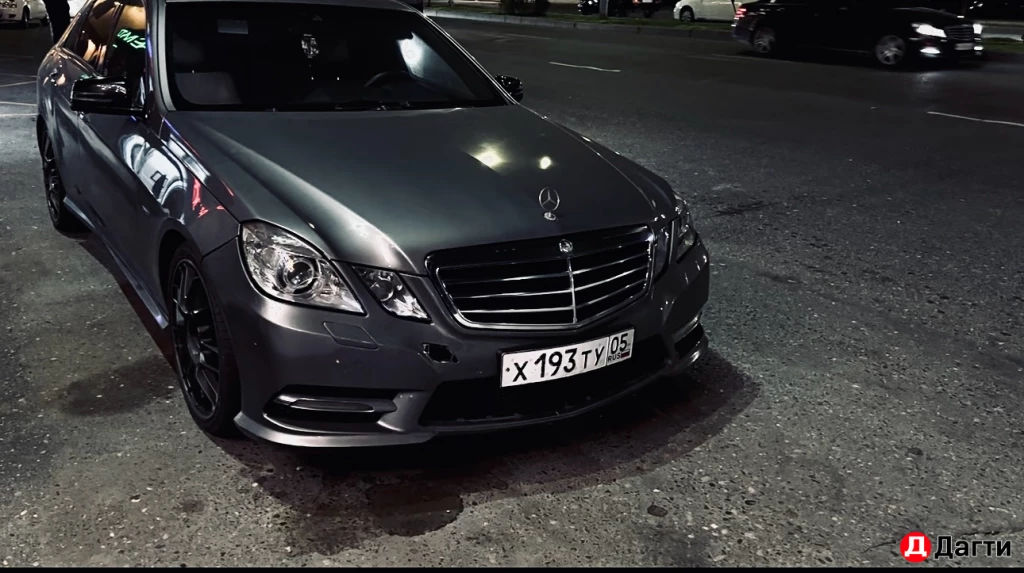 Mercedes-Benz E-Класс AMG, 2011 года