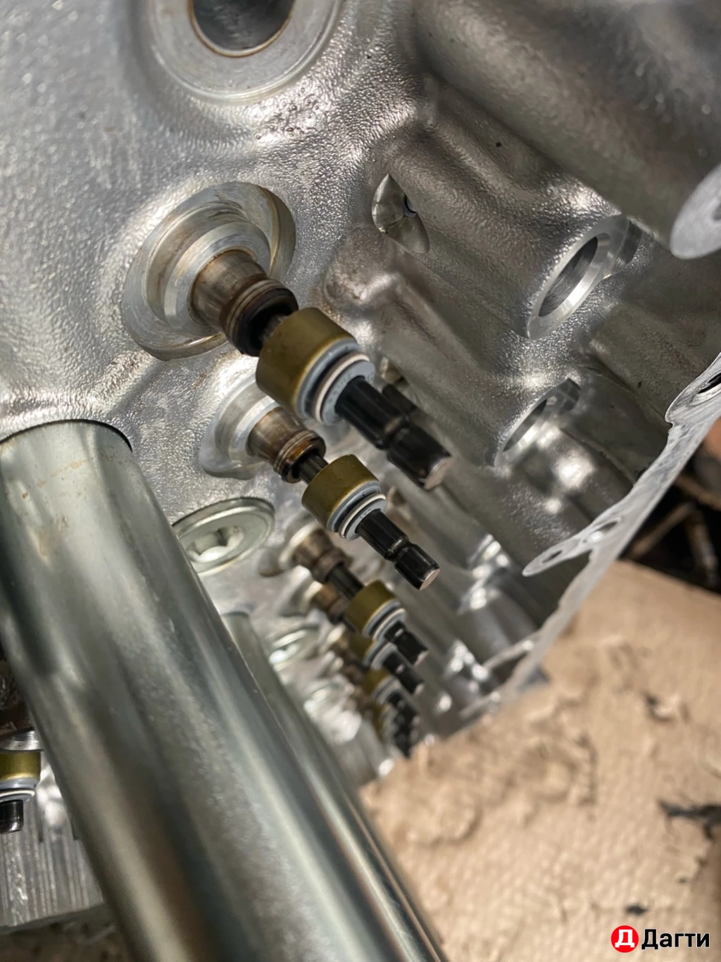 Двигатель Камри 2.5 2AR