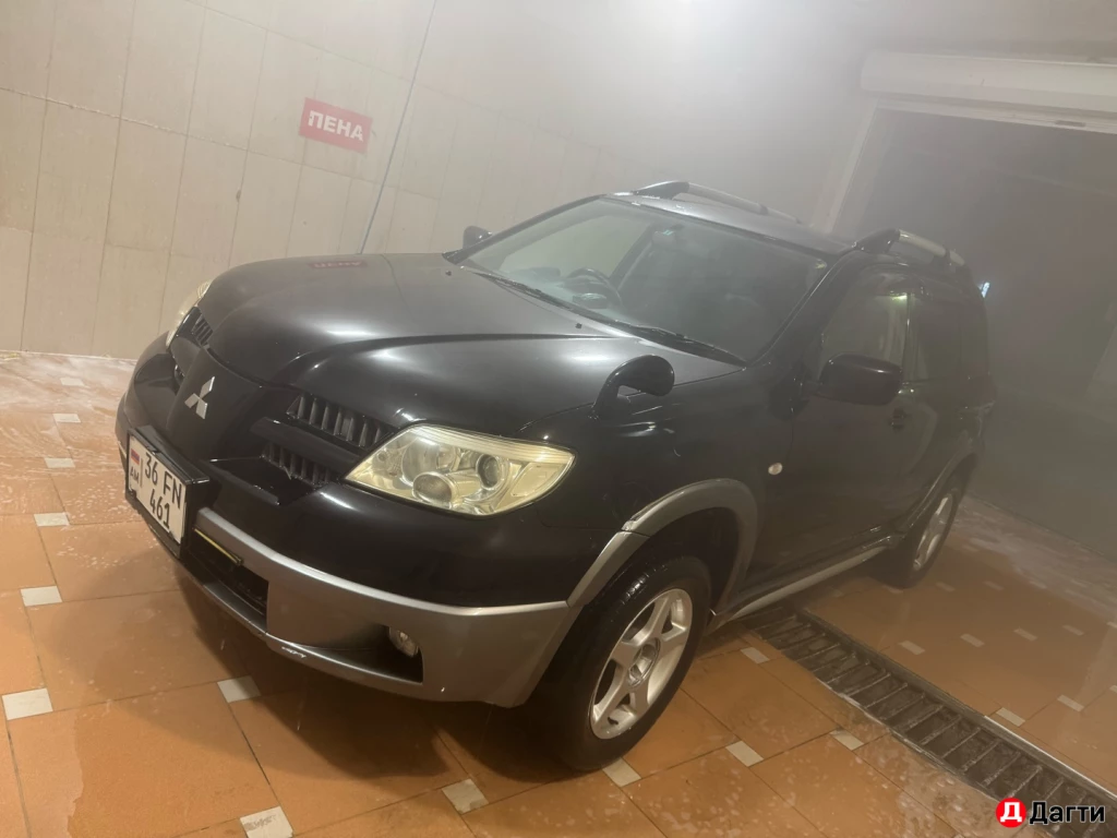 Mitsubishi Airtrek, 2004 года