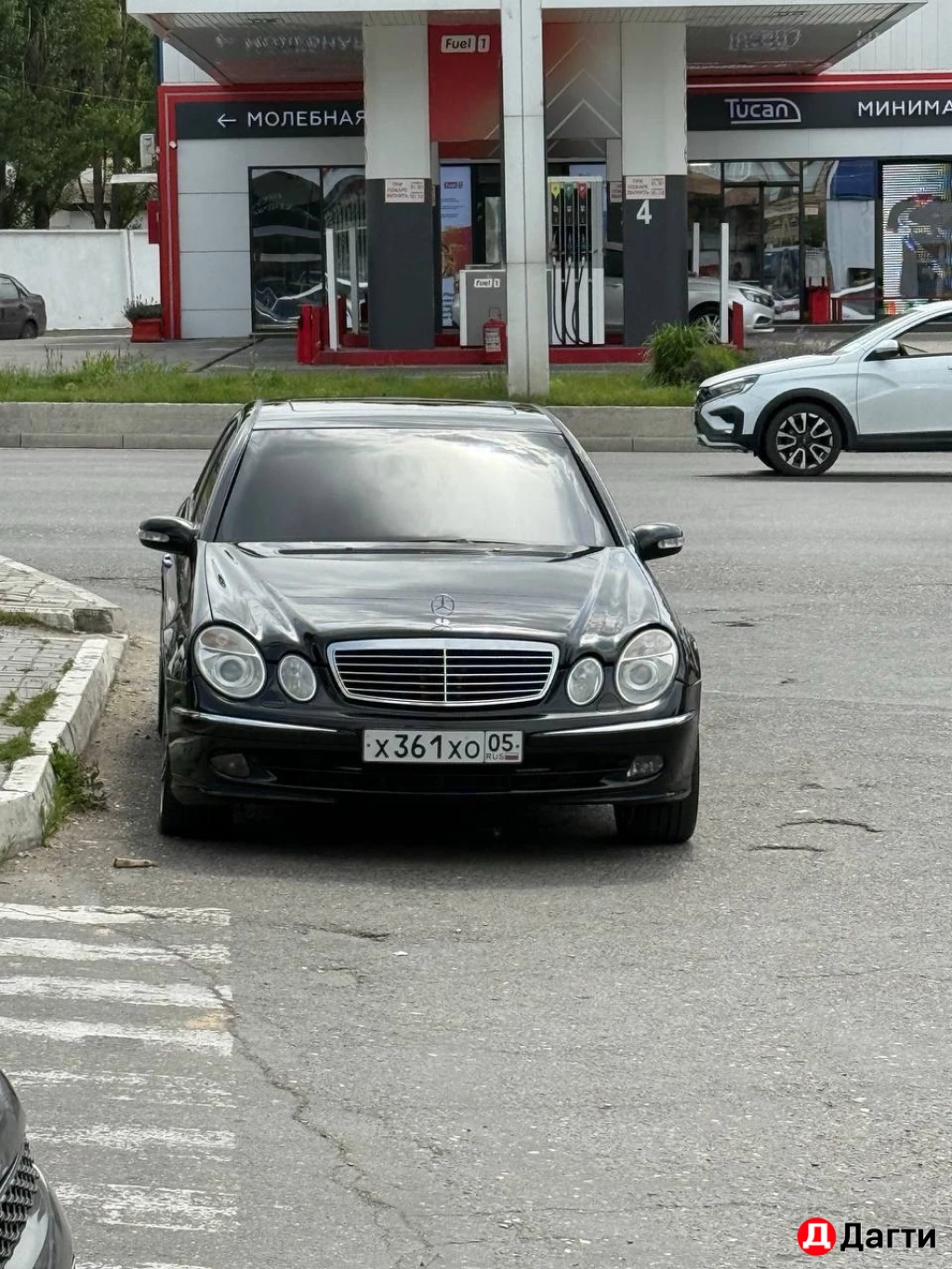 Mercedes-Benz E-Класс, 2003 года