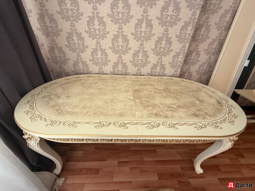 Обеденный стол раздвижной