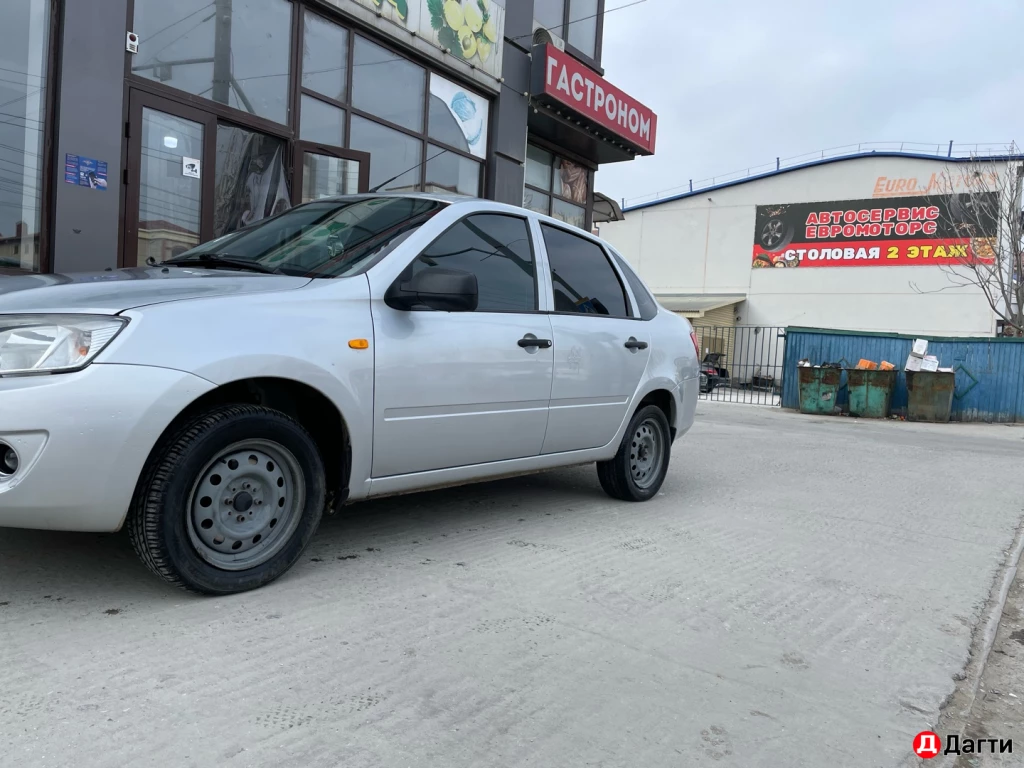 LADA (ВАЗ) Granta, 2013 года