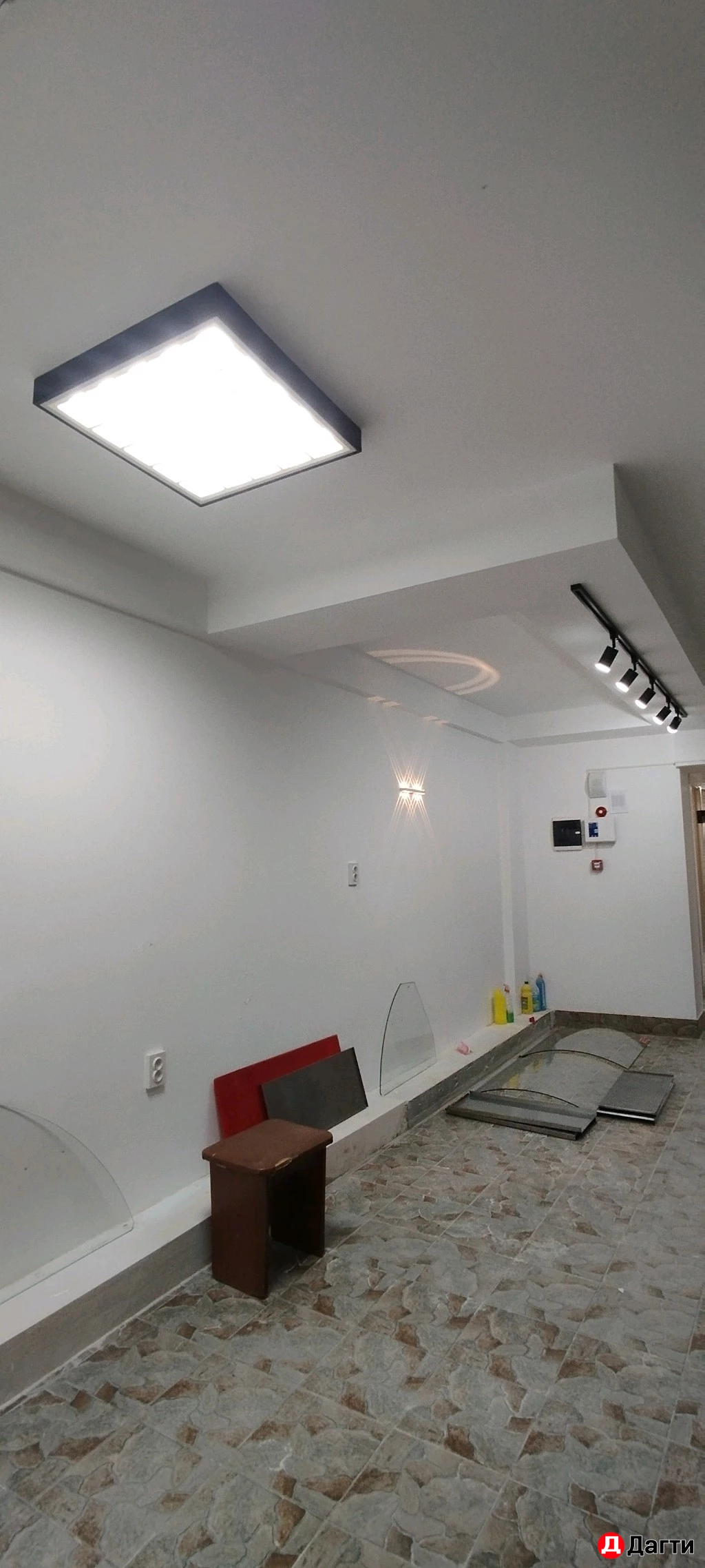 Покраска стен и потолков