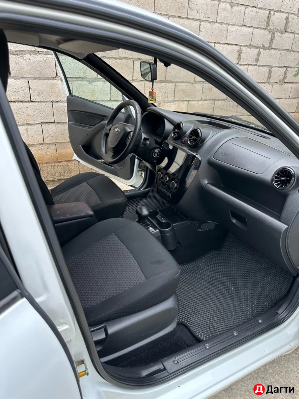 LADA (ВАЗ) Granta, 2014 года