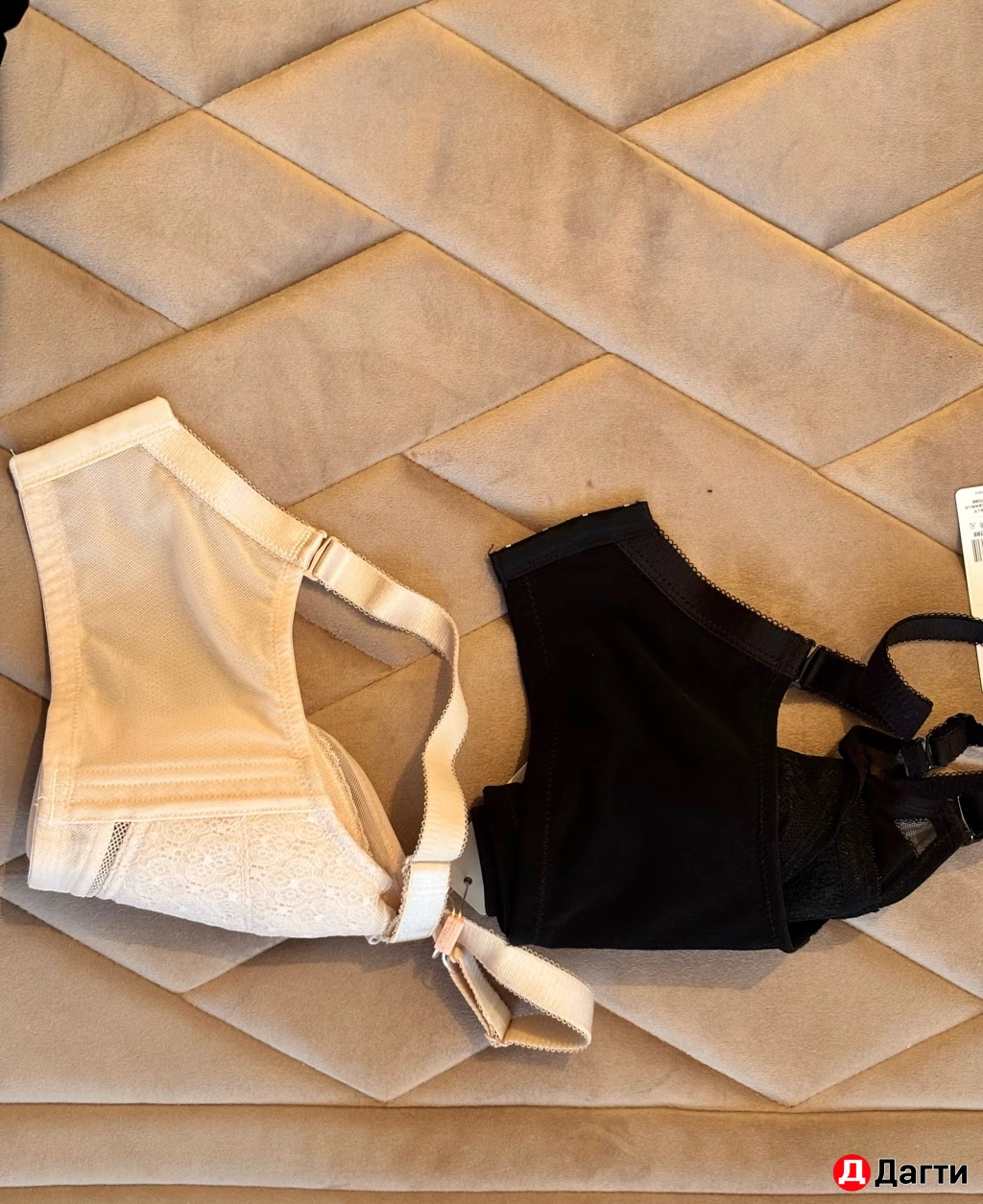 Бюстгальтер, женское нижнее белье