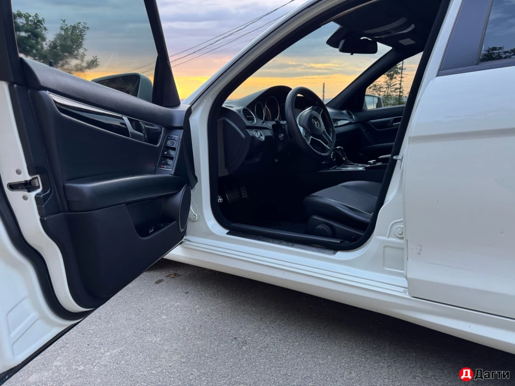 Mercedes-Benz C-Класс, 2012 года