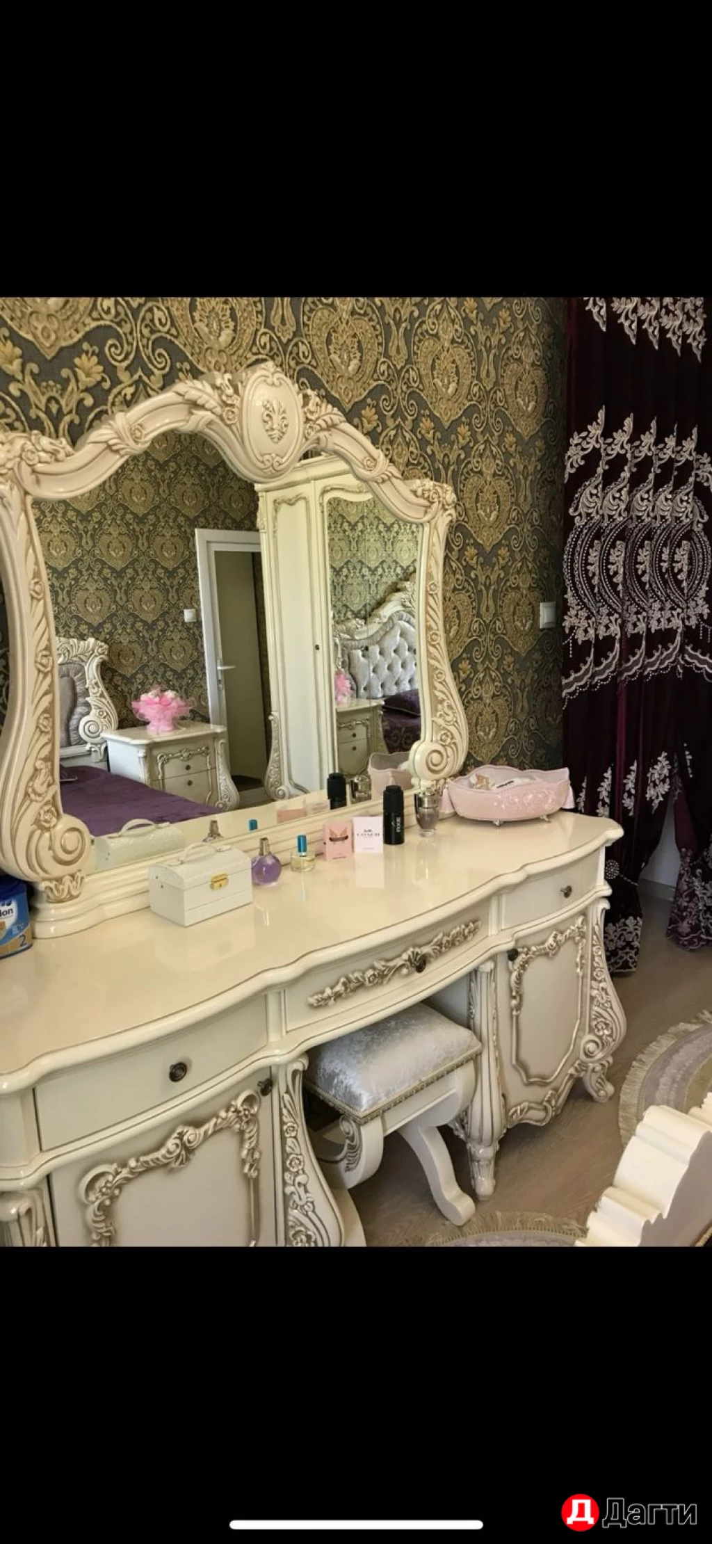 Спальний гарнитур