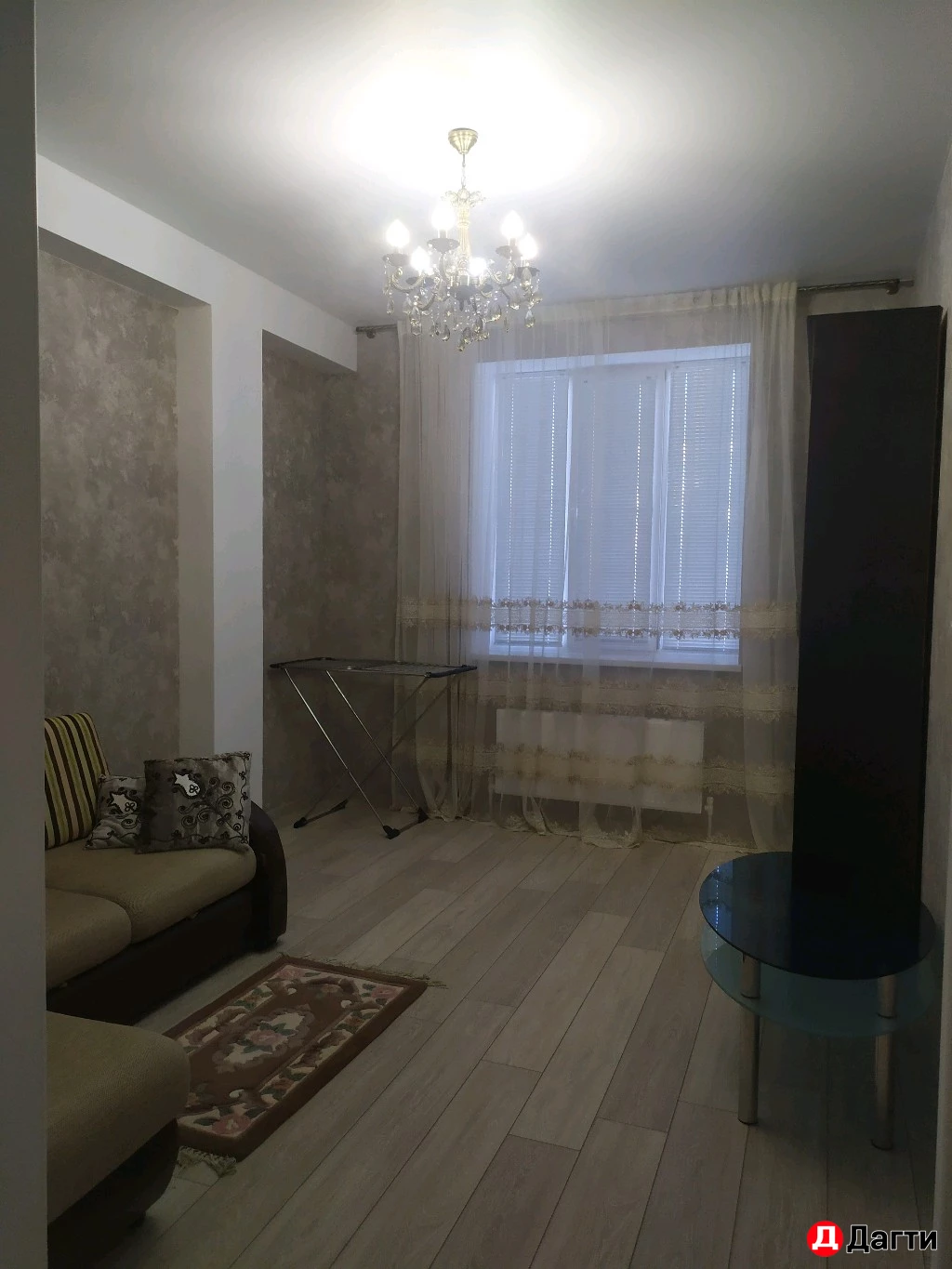 Квартира, 2 комнаты, 65 м²