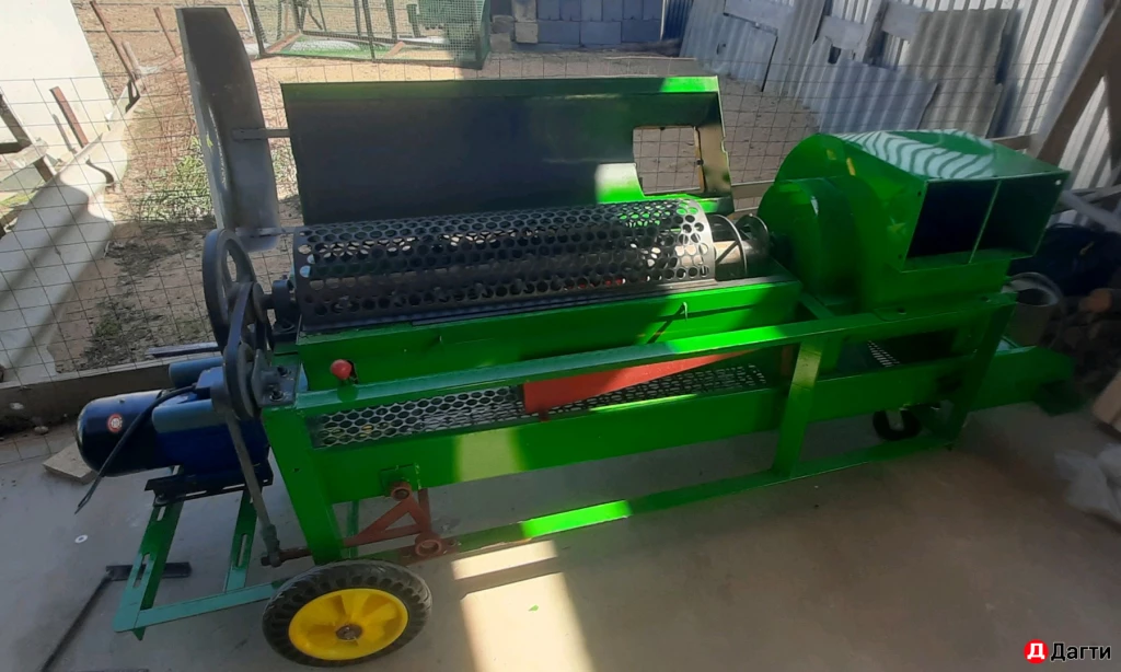 Машина для чистки фундука от шелухи