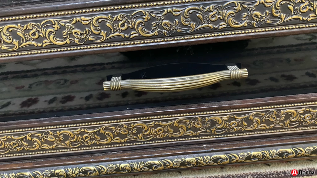 Подставка для телевизора