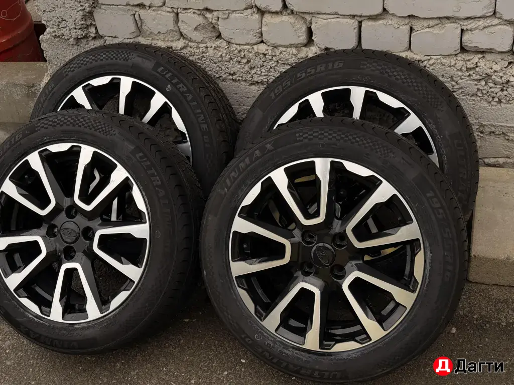 Колеса на Веста Кросс