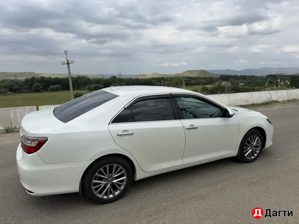 Toyota Camry, 2017 года