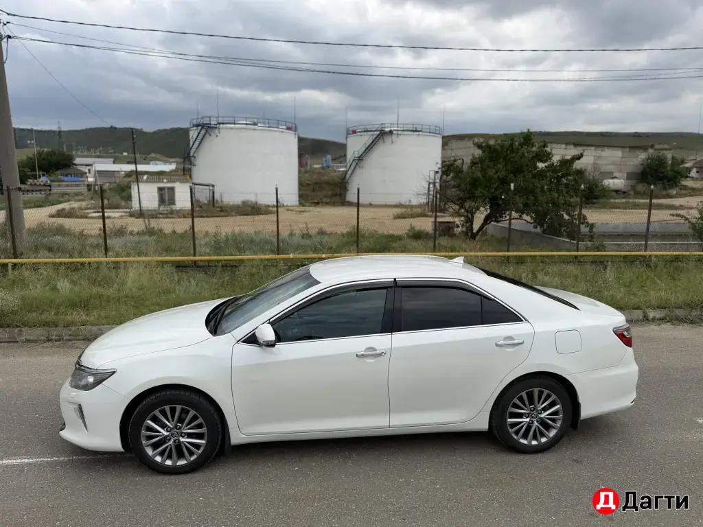 Toyota Camry, 2017 года
