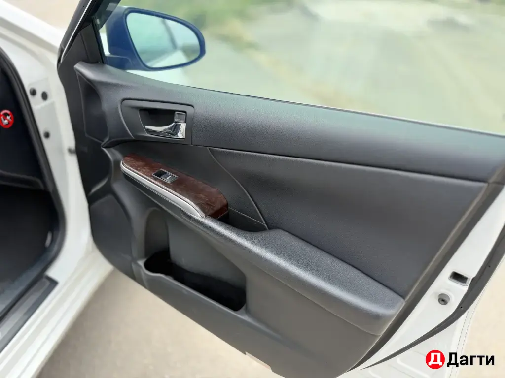 Toyota Camry, 2017 года