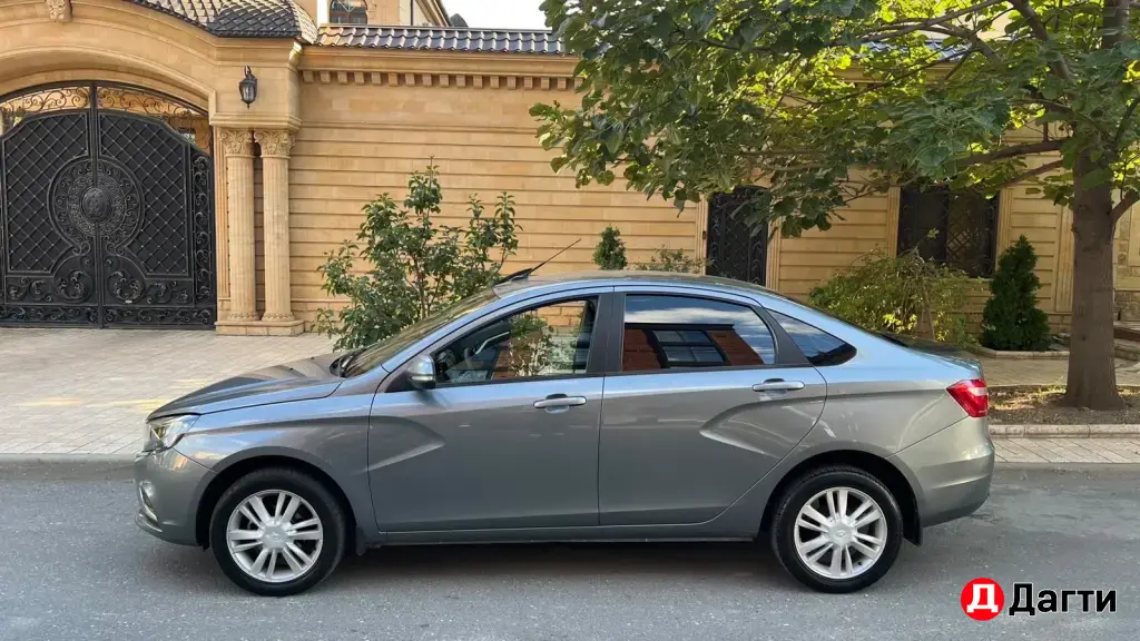 LADA (ВАЗ) Vesta, 2017 года