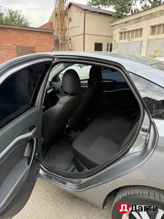 LADA (ВАЗ) Vesta, 2017 года