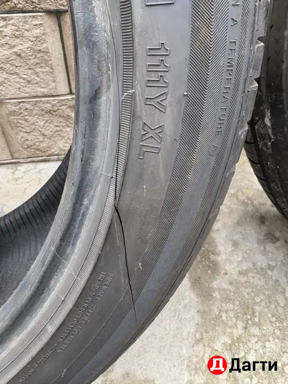 летние шины 295/40 r21