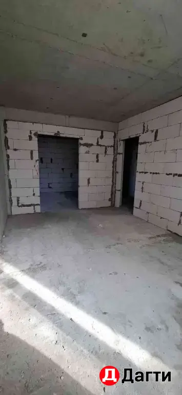 продам квартиру 2х комнатная 2/14 этаж