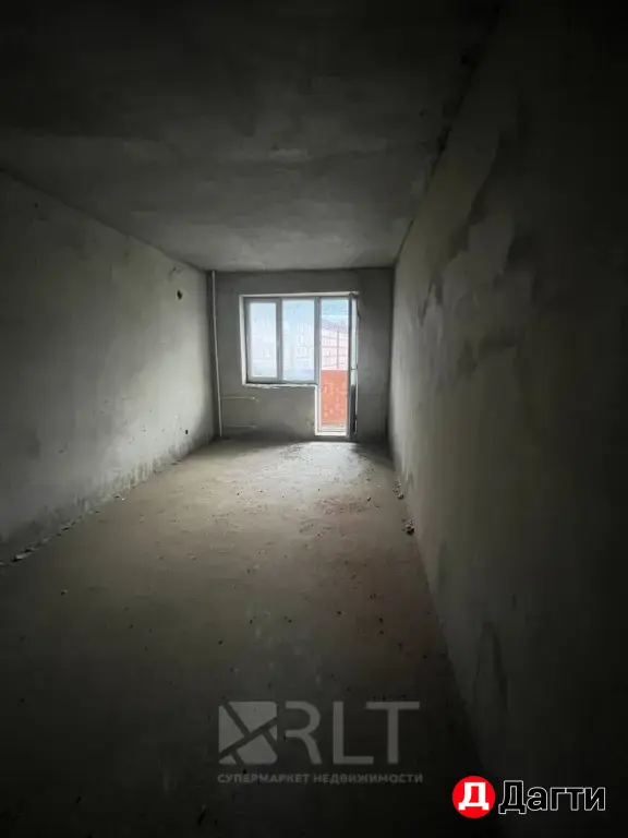 Продается трехкомнатная квартира по улице Зои Космодемьянской площадью 95 м2