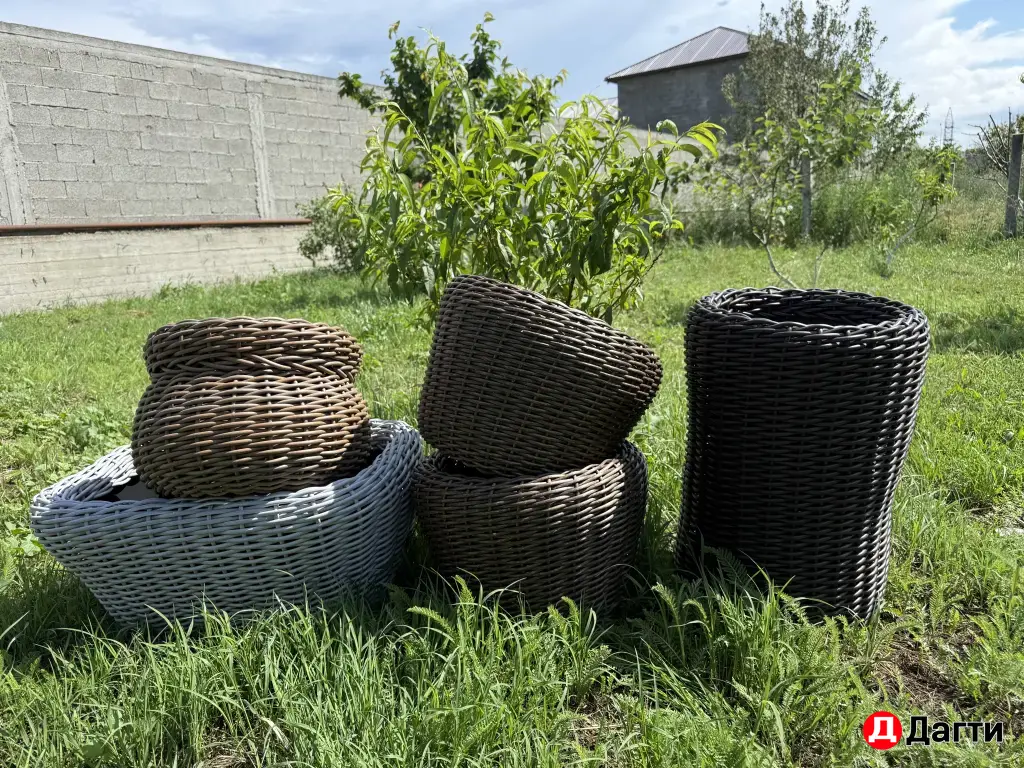 Кашпо из ротанг