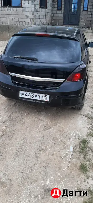 Opel Astra, 2010 года