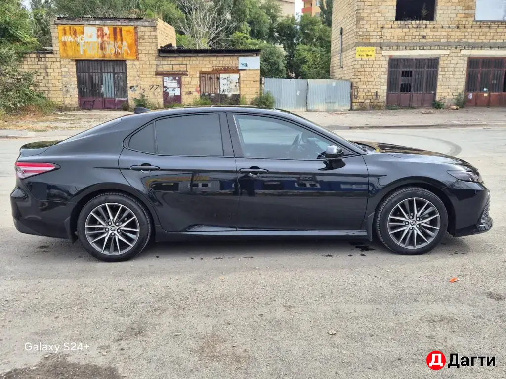 Toyota Camry, 2023 года