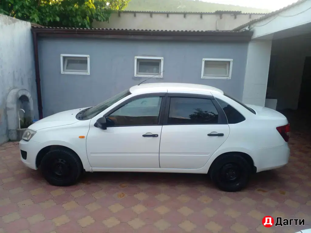 LADA (ВАЗ) Granta, 2015 года