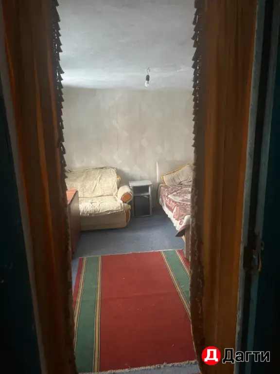 комната отдельный вход баня туалет во дворе двор закрытый не Проходной