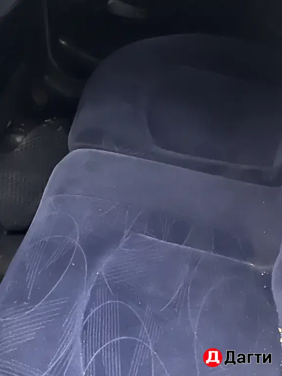Peugeot 206, 2001 года