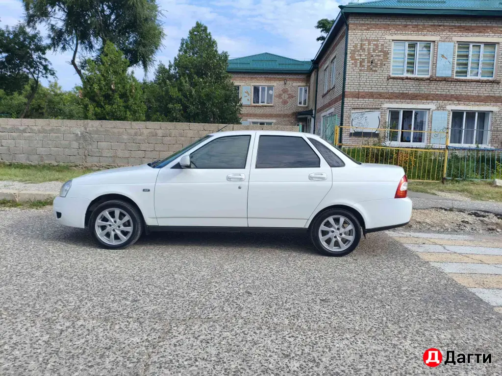 LADA (ВАЗ) Priora, 2017 года