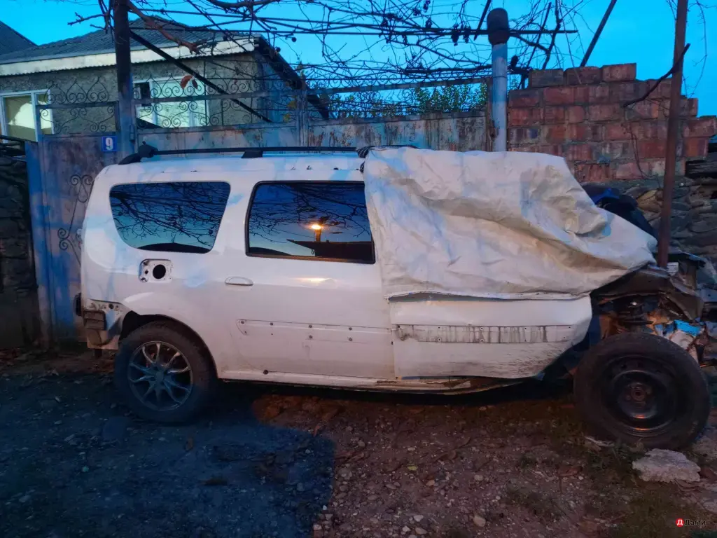 LADA (ВАЗ) Largus, 2013 года