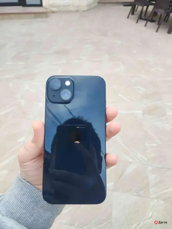 IPhone 13, 256 гб, чёрного цвета