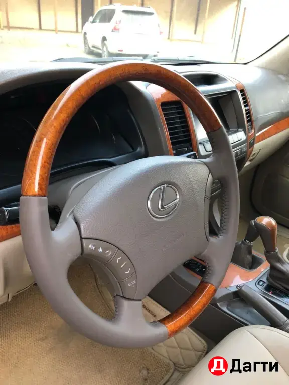 Lexus GX, 2004 года