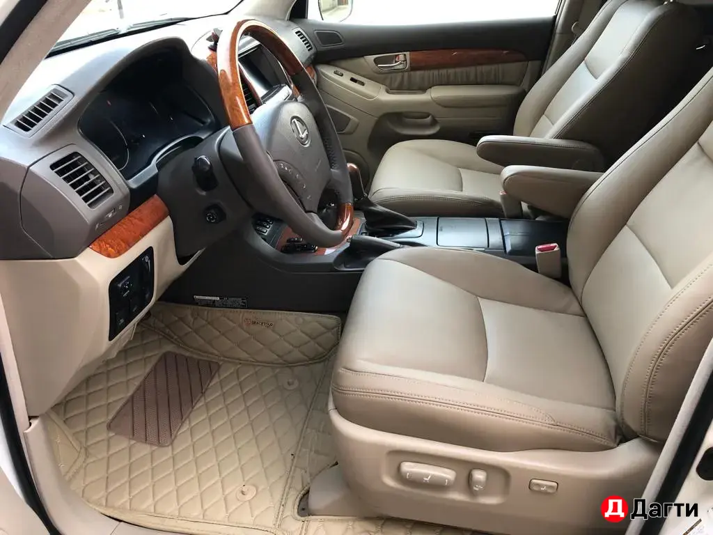 Lexus GX, 2004 года