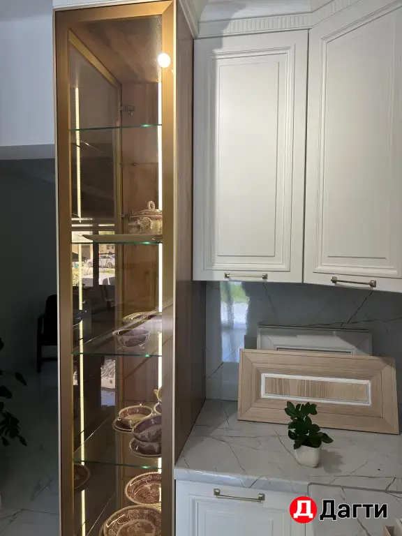 Кухни и шкафы на заказ