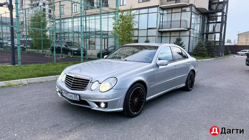 Mercedes-Benz E-Класс, 2005 года