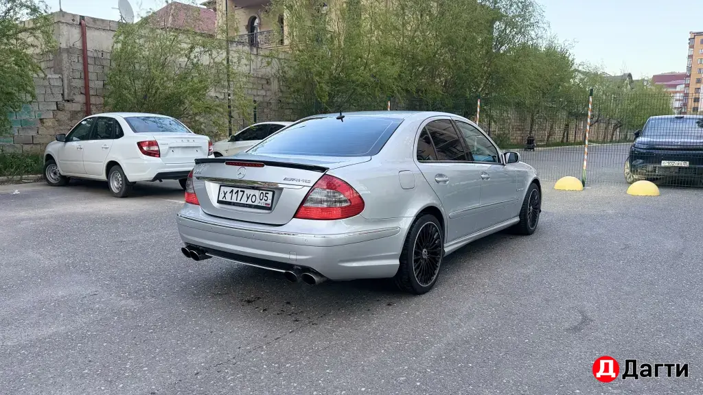 Mercedes-Benz E-Класс, 2005 года