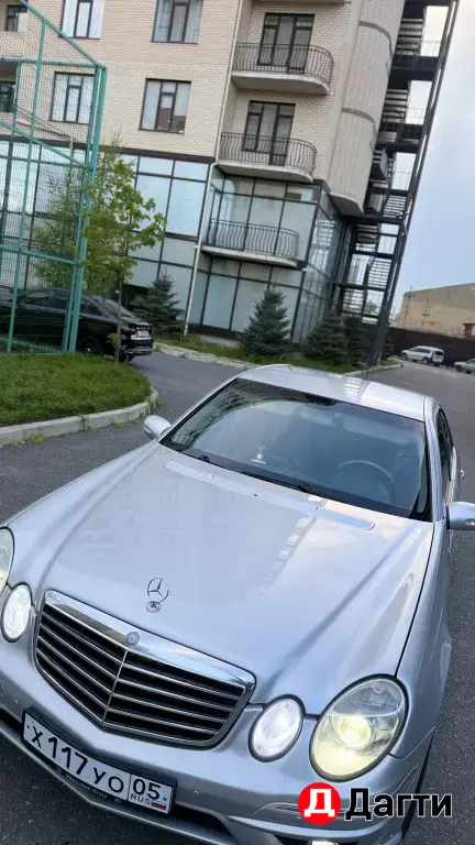 Mercedes-Benz E-Класс, 2005 года