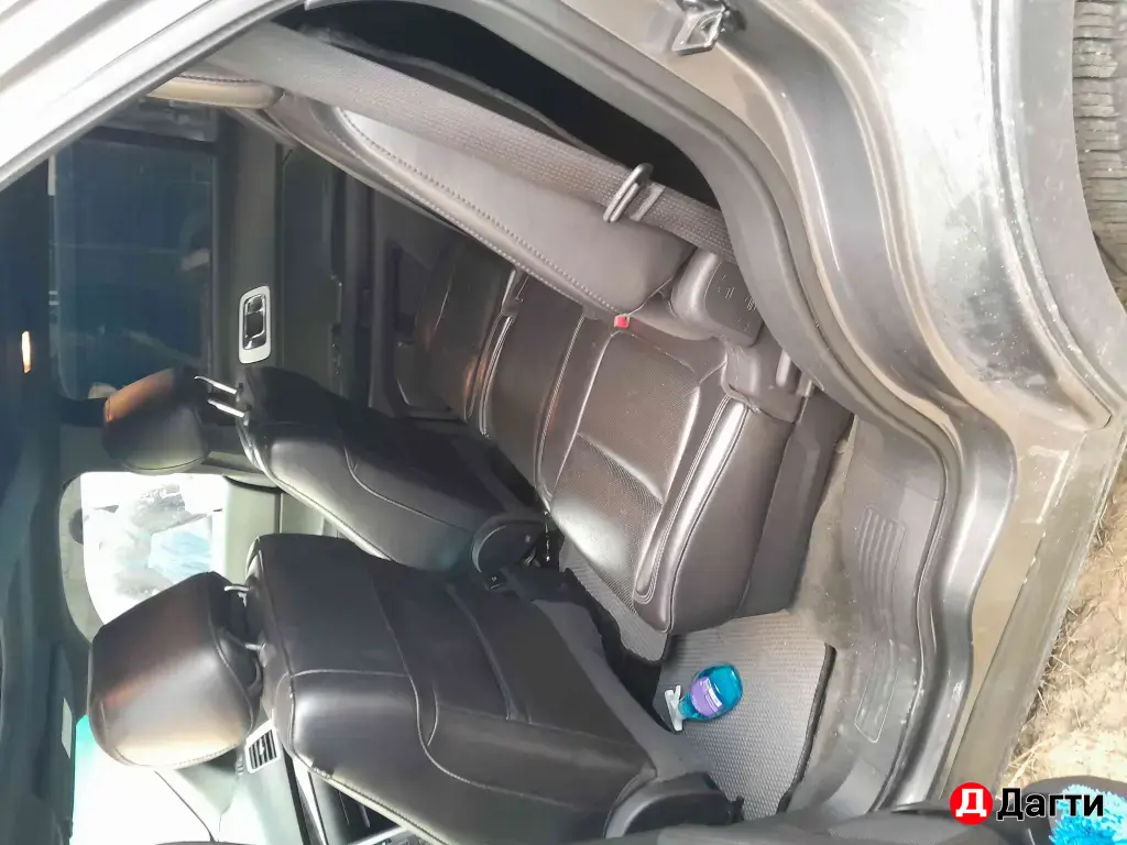 Ford Explorer, 2012 года
