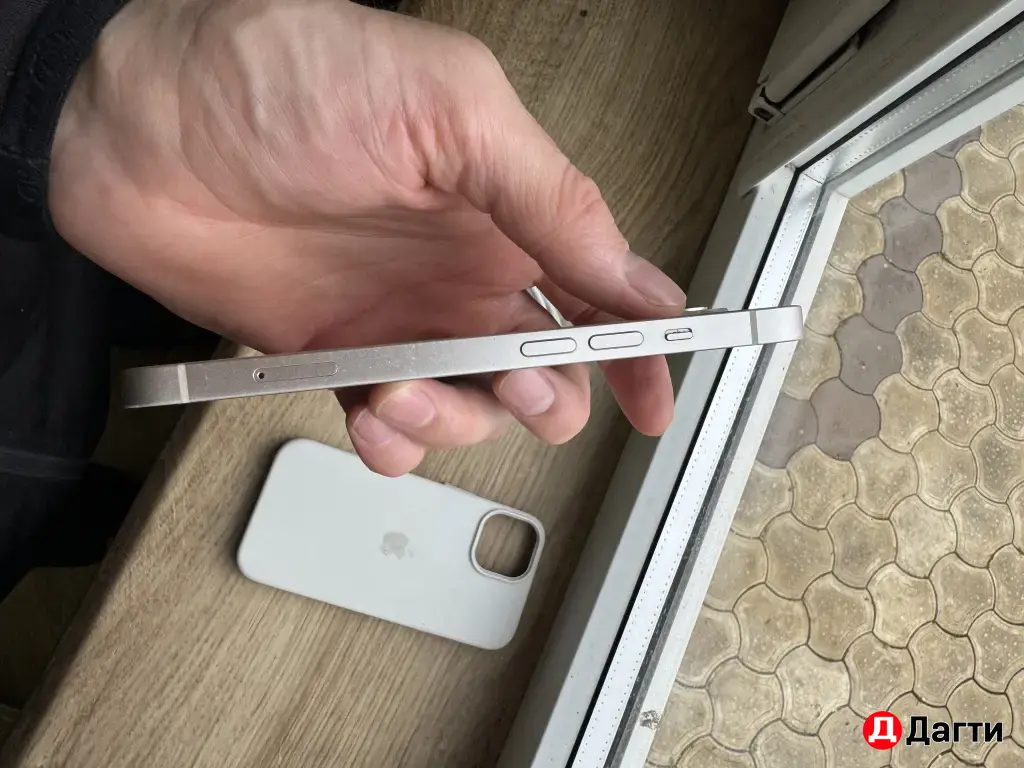 iPhone 14 128
