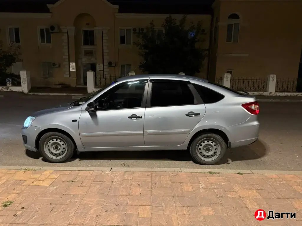 LADA (ВАЗ) Granta, 2017 года