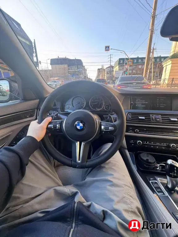 BMW 5 серии, 2011 года