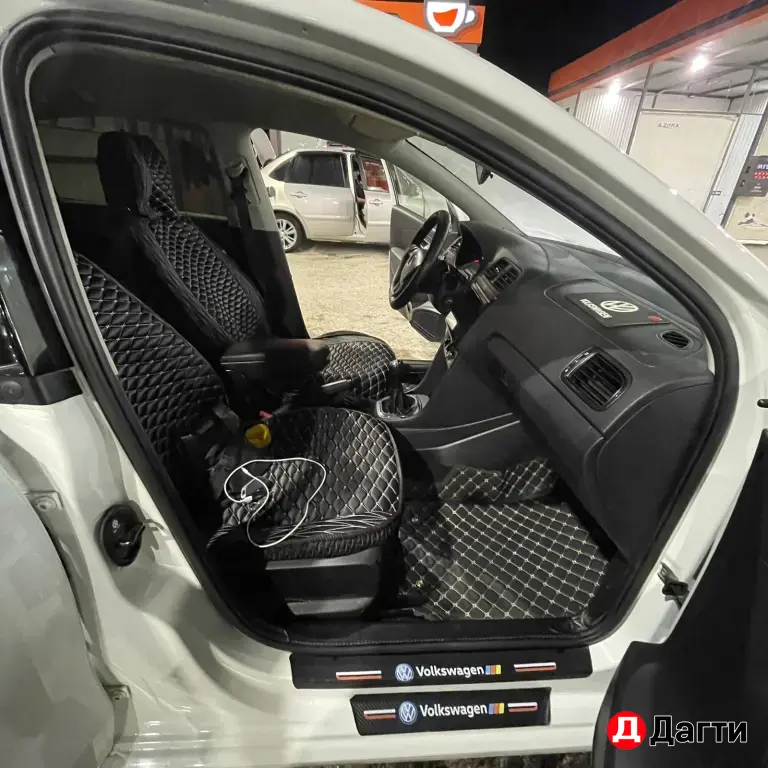 Volkswagen Polo, 2017 года