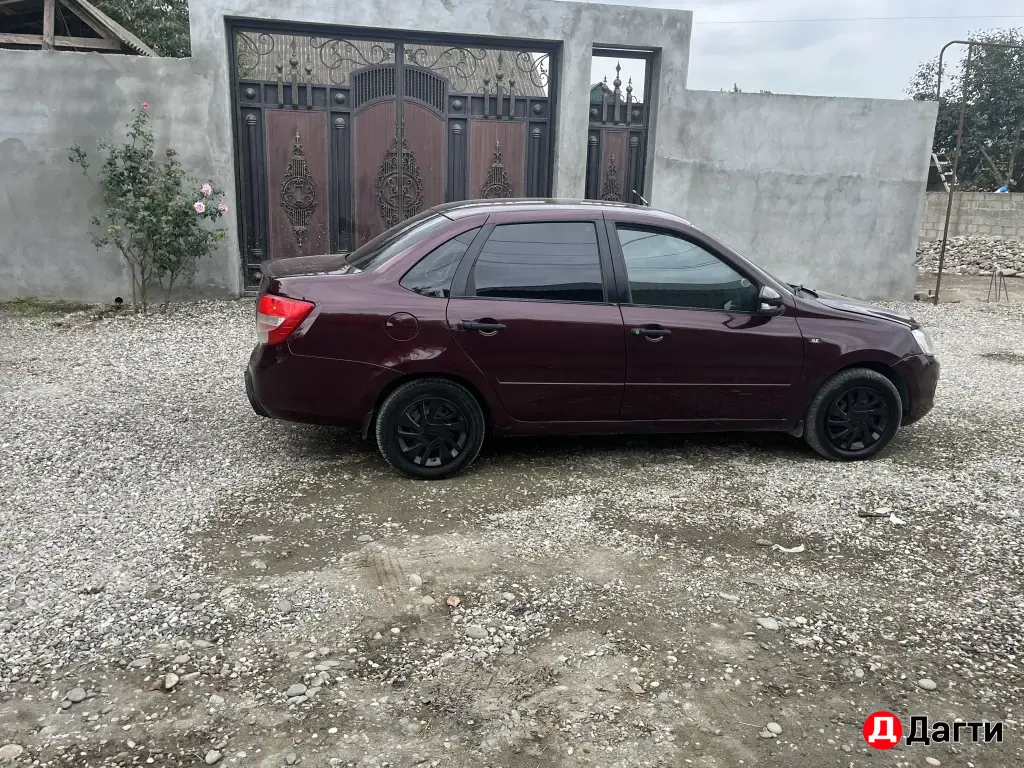 LADA (ВАЗ) Granta, 2013 года