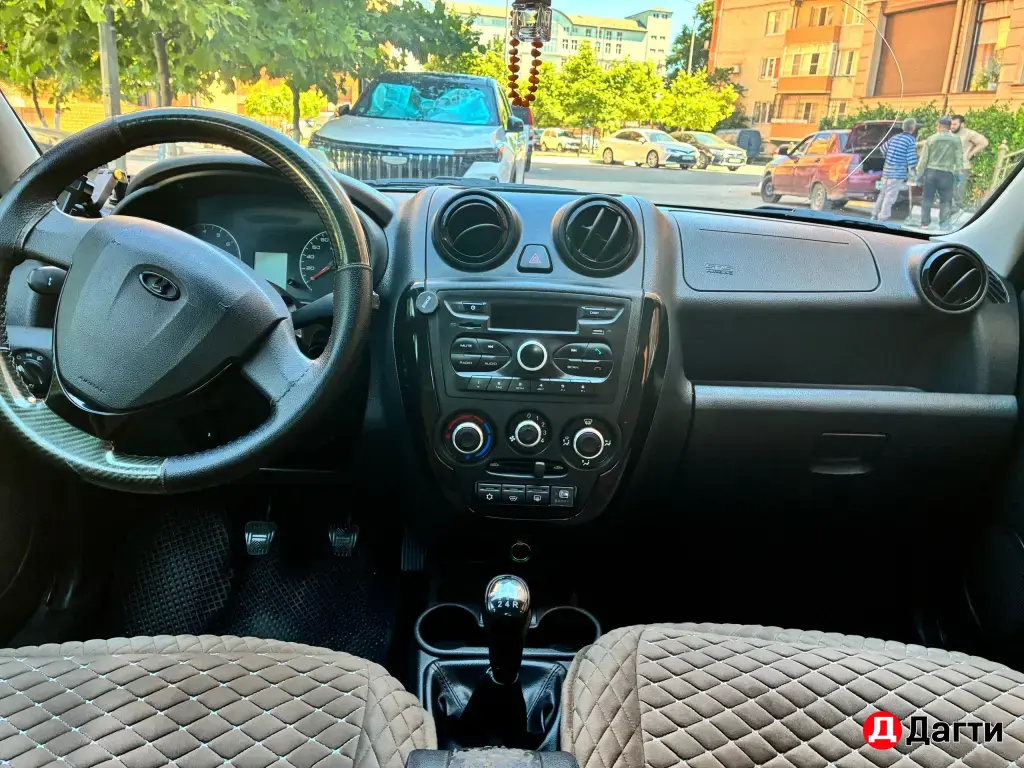 LADA (ВАЗ) Granta, 2018 года
