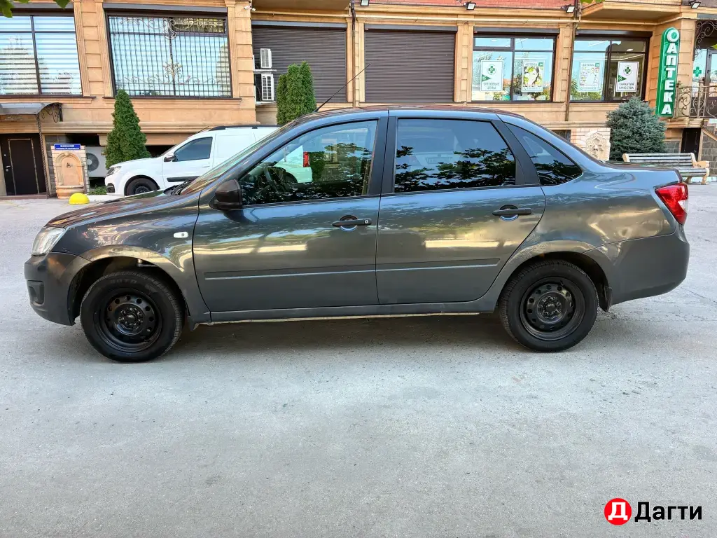 LADA (ВАЗ) Granta, 2018 года