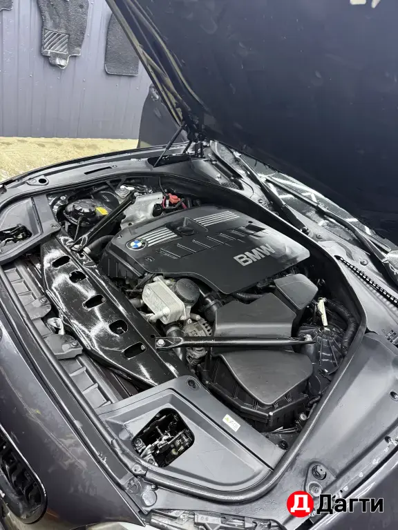 BMW 5 серии, 2011 года
