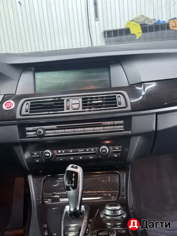 BMW 5 серии, 2011 года