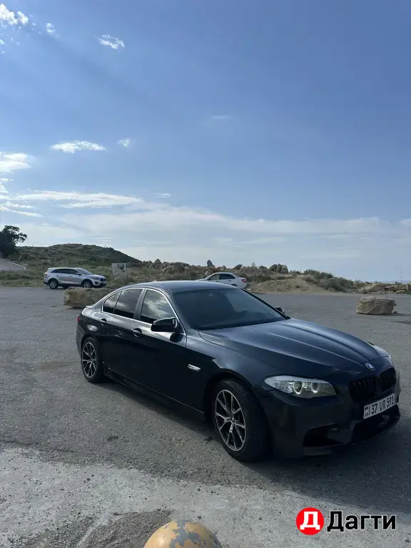 BMW 5 серии, 2011 года